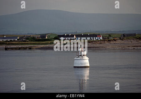 THE METAL MAN LIGHTHOUSE, ROSSES POINT, OYSTER ISLAND, CONEY ISLAND, COUNTY SLIGO, IRELAND. ROSSES POINT IS WHERE POET, DRAMATIST AND NOBEL PRIZE WINNER OF LITERATURE, WILLIAM BUTLER YEATS AND HIS BROTHER PAINTER JACK YEATS SPENT THEIR SUMMER HOLIDAYS. Stock Photo