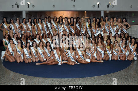 Berlin, Germany. 25th Nov, 2014. 70 beauty queens from 70 countries pose at a photo shoot for the Miss Intercontinental Contest at the hotel Holiday Inn Berlin City West in Berlin, Germany, 25 November 2014. The finale takes places in Magdeburg on 04 December 2014. Photo: JENS KALAENE/dpa/Alamy Live News Stock Photo
