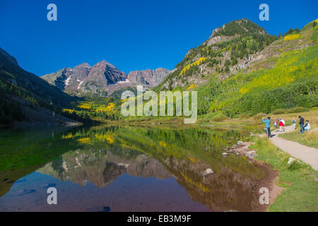 Maroon Bells outside Aspen in the  Maroon Bells Snowmass Wilderness of White River National Forest, Rocky Mountains , Colorado Stock Photo