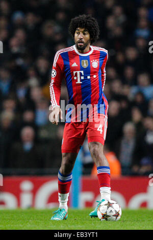 Manchester, UK. 25th Nov, 2014. Champions League Group Stage. Manchester City versus Bayern Munich. Bayern Munich's Dante in action Credit:  Action Plus Sports/Alamy Live News Stock Photo