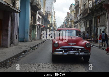 Classic 1950's American cars / automobiles on the streets of Havana, Cuba Stock Photo