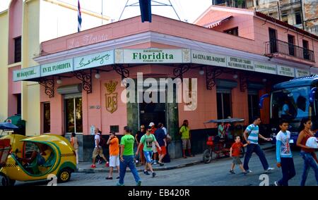 La Floridita bar in old Havana. A favourite drinking spot of Ernest Hemingway and the home of Daiquiris and Mojitos Stock Photo