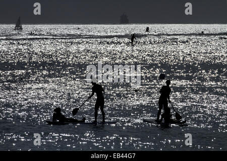 Stand up paddle boarders, Waikiki, Honolulu, Oahu, Hawaii, USA Stock Photo