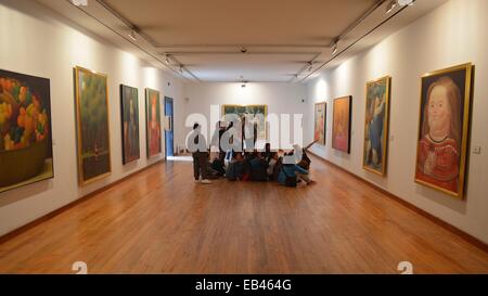 Students in an art class at the Donacion Botero galley in Bogota, Colombia Stock Photo