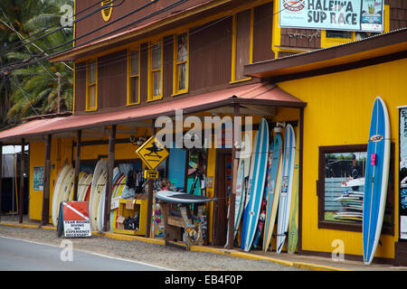 Historic Surf n Sea shop (1921), Haleiwa, Oahu, Hawaii, USA Stock Photo