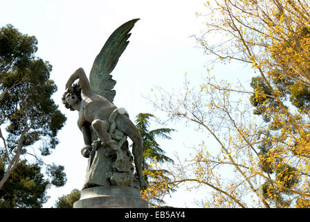 Madrid, Spain. Parque del Retiro (park). Statue: Monumento al Angel Caido / the  Fallen Angel. (1878; Ricardo Bellver) Stock Photo