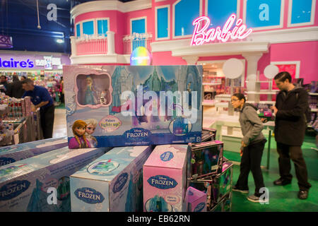 Toys r us discount times square barbie house