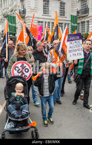 Britain Needs a Pay Rise march, Mother with two children, London, 18 October 2014, UK Stock Photo