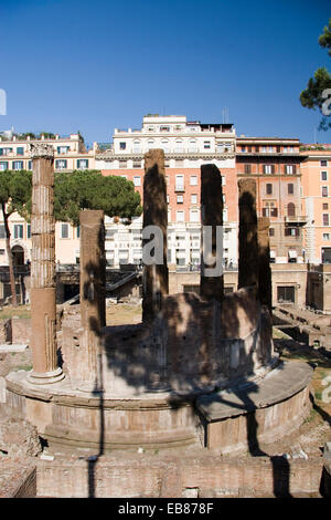 Rome, Area Sacra at Largo Argentina Stock Photo - Alamy