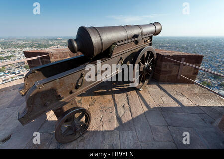 Old cannon, Mehrangarh Fort, Jodhpur, Rajasthan, India Stock Photo