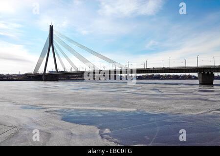 Vansu Tilts or Vansu Bridge over the frozen River Daugava, Riga, Latvia ...