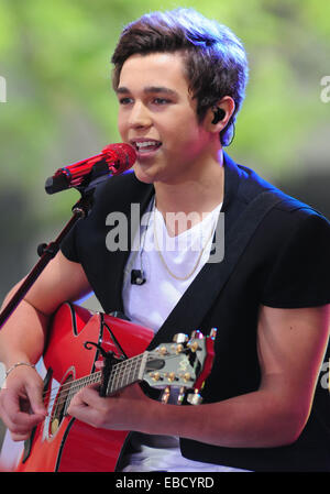 Austin Mahone performing on the 'Today' show as part of NBC's Toyota Concert Series  Featuring: Austin Mahone Where: New York City, New York , United States When: 26 May 2014 Stock Photo