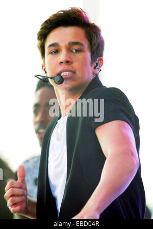 Austin Mahone performing on the 'Today' show as part of NBC's Toyota Concert Series  Featuring: Austin Mahone Where: New York City, New York , United States When: 26 May 2014 Stock Photo