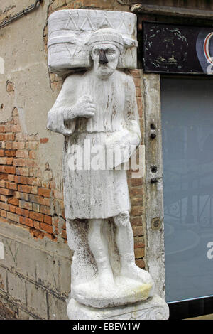 Venice Italy Cannaregio neighborhood Campo dei Mori Palazzo Mastelli Moor statues Stock Photo