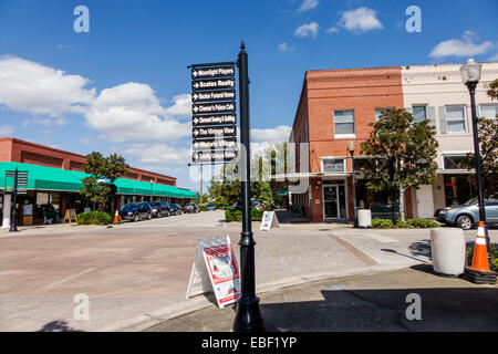 Clermont Florida,Montrose Street,historic downtown,buildings,businesses,district,sign,logo,directions,street,visitors travel traveling tour tourist to Stock Photo