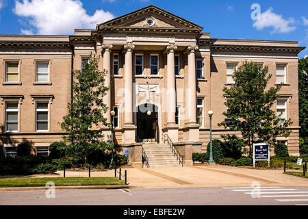 Bryant Hall - Fine Arts Center on the campus of 'Ole Miss' University of Mississippi, Oxford. Stock Photo