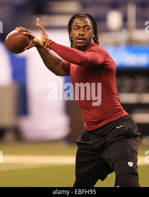 Indianapolis, IN, USA. 30th Nov, 2014. Washington Redskins quarterback Robert Griffin III warms up prior to the start of the NFL game between the Washington Redskins and the Indianapolis Colts at Lucas Oil Field in Indianapolis, Indiana. ©2014 Billy Hurst/CSM/Alamy Live News Stock Photo