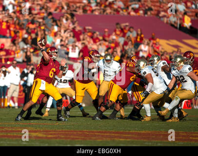 Los Angeles, CA, USA. 29th Nov, 2014. USC quarterback (6) Cody Kessler sets to throw a pass during a non-conference game between between the Notre Dame Fighting Irish and the USC Trojans at the Los Angeles Memorial Coliseum in Los Angeles, California. USC defeated Notre Dame 49-14.(Mandatory Credit: Juan Lainez/MarinMedia/Cal Sport Media) © csm/Alamy Live News Stock Photo