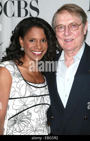 2007 Tony Award Nominees Reception held at the Marriott Marquis Hotel - Arrivals  Featuring: Audra McDonald,John Cullum Where: New York, New York, United States When: 16 May 2007 Stock Photo