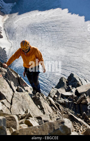 Mountain climber during the ascent of Wilder Pfaff Mountain, Stubai Valley, Stubai Alps, Tyrol, Austria Stock Photo