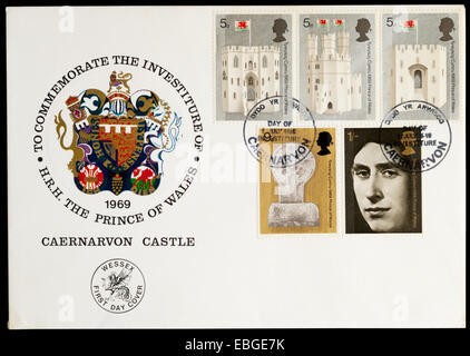 1969 First Day Cover to commemorate the Investiture of the Prince of Wales. Postmarked at Caernarvon. Stock Photo