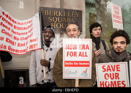 London, UK. 1st Dec, 2014.  New Era Estate housing protest march Credit:  Guy Corbishley/Alamy Live News Stock Photo