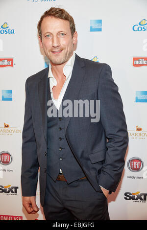 Hamburg, Germany. 01st Dec, 2014. Actor Wotan Wilke Moehring poses during the 'Movie Meets Media' event at the Hotel Atlantic Kempinski in Hamburg, Germany, 01 December 2014. Photo: GEORG WENDT/dpa/Alamy Live News Stock Photo