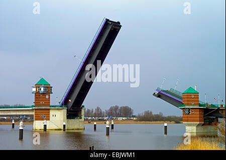 Jonge dame loyaliteit Beschuldigingen Jann Berghaus Bridge over the river Ems near the city of Leer (Stadt Leer  Stock Photo - Alamy