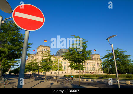 'no entry' sign in front of the Reichstag, Germany, Berlin Stock Photo