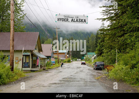 deserted border crossing between British Columbia (Canada) and Alaska (USA), USA, Alaska, Hyder Stock Photo