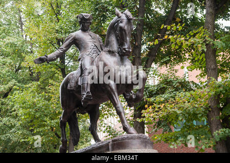 Bronze Statue of Paul Revere on horse, Freedom Trail in front of the ...