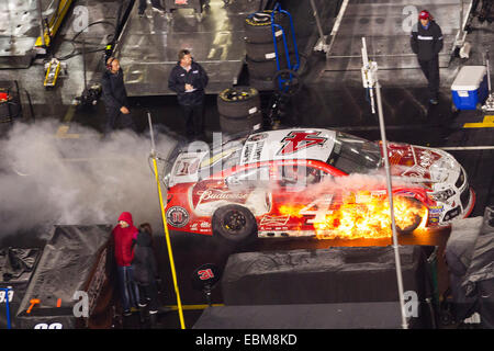 Bristol, Tennessee, USA. 16th Mar, 2014. The Budweiser/Jimmy John's Chevrolet SS driven by KEVIN HARVICK for Stewart Haas Racing catches fire in the garage area during the Nascar Food City 500 at Bristol Motor Speedway. © csm/Alamy Live News Stock Photo