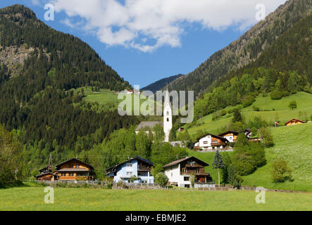 View over a village, Mölltal, Hohe Tauern, Mörtschach, Spittal an der Drau, Carinthia, Austria Stock Photo