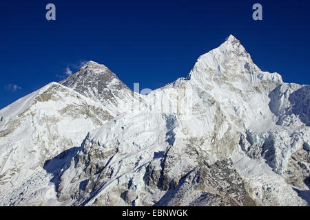 Mount Everest (in front West Shoulder) and Nuptse. View from Kala Patthar, Nepal, Himalaya, Khumbu Himal Stock Photo