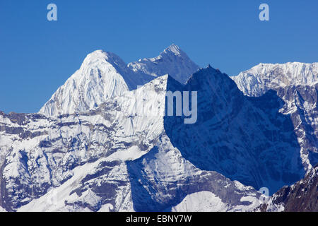 view from Chhukhung to Khatang and Numbur behind Kongde Ri, Nepal, Himalaya, Khumbu Himal Stock Photo
