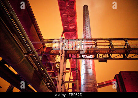 illuminated coking plant of Zollverein at night, Germany, North Rhine-Westphalia, Ruhr Area, Essen Stock Photo