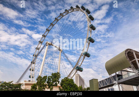Singapore Flyer, a major tourist attraction in Singapore.