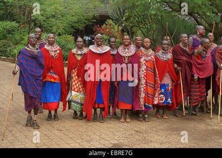 massai group with traditional clothing, Kenya, Masai Mara Stock Photo