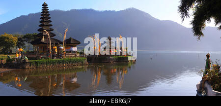 Pura Ulun Danu Bratan water temple at the edge of Lake Bratan, Indonesia, Bali Stock Photo