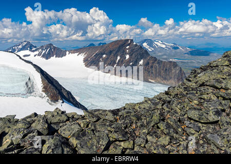 view to Suottasj glacier, Suottasjtjahkka and Akka mountain massif, Sweden, Lapland, Sarek National Park Stock Photo