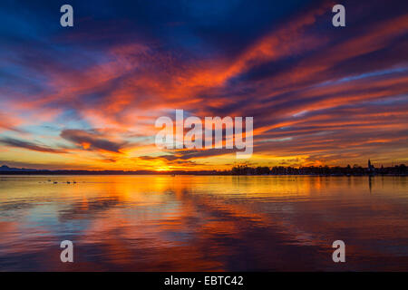 eevening glow over lake Chiemsee, Germany, Bavaria, Lake Chiemsee, Seebruck Stock Photo