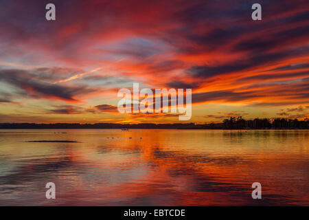 eevening glow over lake Chiemsee, Germany, Bavaria, Lake Chiemsee, Seebruck Stock Photo