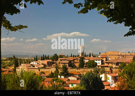 View on San Quirico d'Orcia, Italy, Tuscany Stock Photo