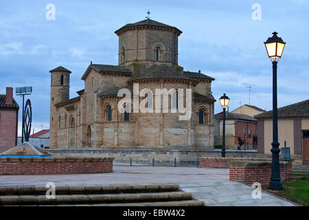 romanic Iglesia de San MartÝn in the morning, Spain, Kastilien und Le¾n, Palencia, Fromista Stock Photo