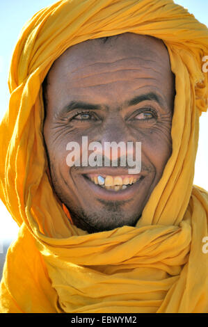 berber with traditional tagelmust, portrait, Morocco, Erg Chebbi, Sahara Stock Photo