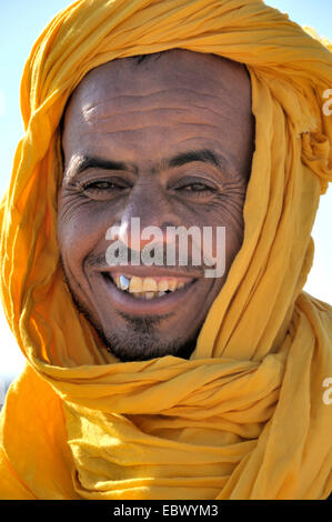 berber with traditional tagelmust, portrait, Morocco, Erg Chebbi, Sahara Stock Photo