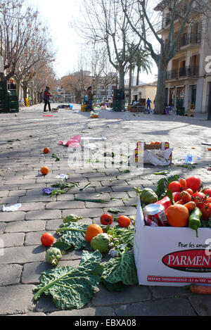 garbage at the end of a market day, Spain, Balearen, Majorca, Alcudia Stock Photo