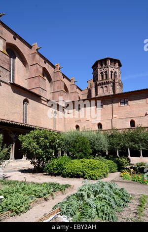 Cloisters & Monastery Garden Musée des  Augustins Museum or former Monastery Toulouse Haute-Garonne France Stock Photo