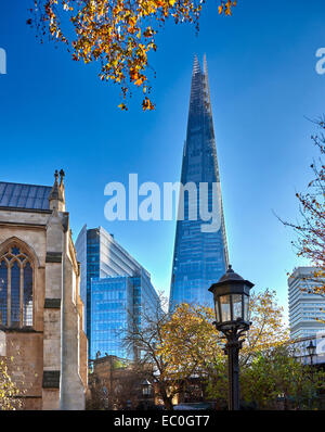 The Shard, referred to as the Shard of Glass, Shard London Bridge and formerly London Bridge Tower, is a 72-storey skyscraper Stock Photo
