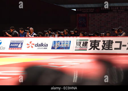 Tokyo Metropolitan Gymnasium, Tokyo, Japan. 6th Dec, 2014. Photographers/General view, DECEMBER 6, 2014 - Judo : IJF Grand Slam Tokyo 2014 International Judo Tournament at Tokyo Metropolitan Gymnasium, Tokyo, Japan. © AFLO SPORT/Alamy Live News Stock Photo